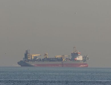 Неподалік від берегів Кувейту стався вибух на нафтовому танкері