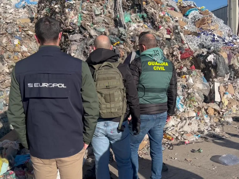 Незаконне перевезення відходів: Європол арештував 330 людей