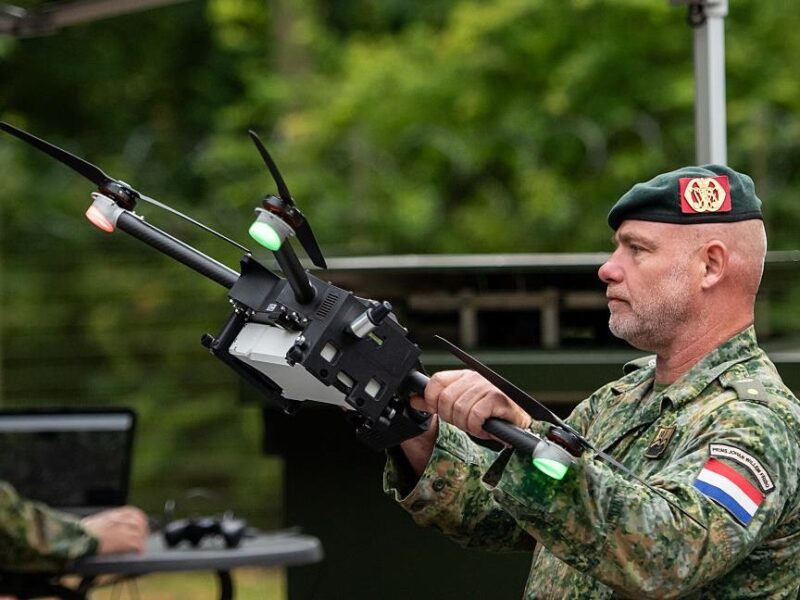 Нідерланди першими у НАТО інтегрують дрони у всі підрозділи армії