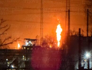 Низку міст РФ накрили вибухи, є влучання і пожежі