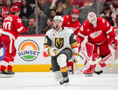 НХЛ: переможний вечір для Вегаса і Кароліни