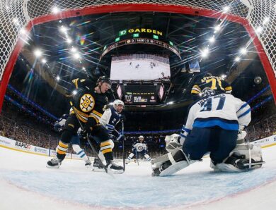 НХЛ: тріумфи Бостона, Тампи й Баффало