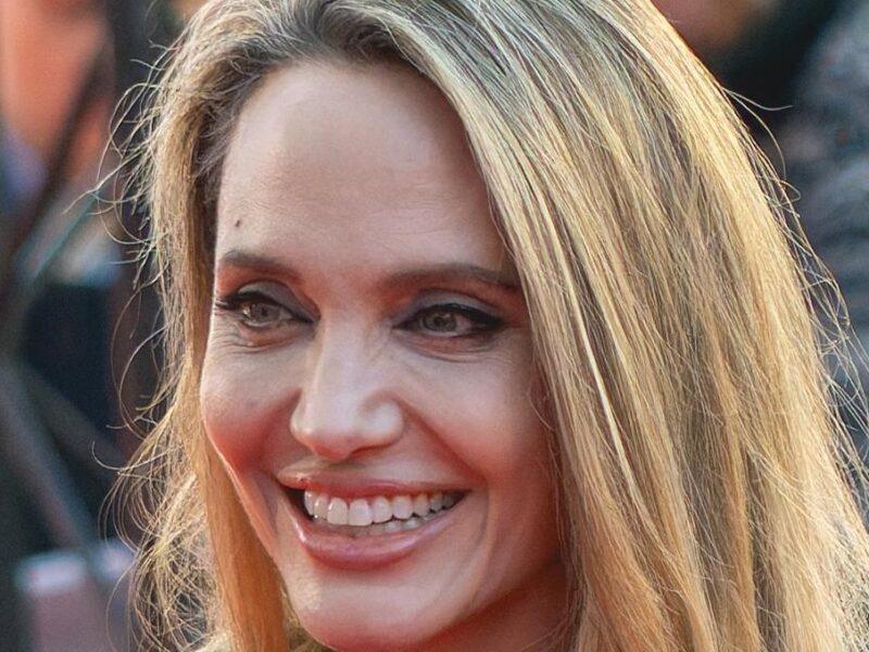 Новий вихід Анджеліни Джолі викликав хвилю чуток у мережі