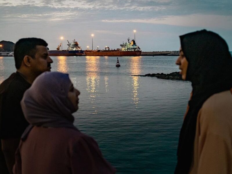 Ормузькою протокою за два дні пройшли тільки сім суден – ЗМІ