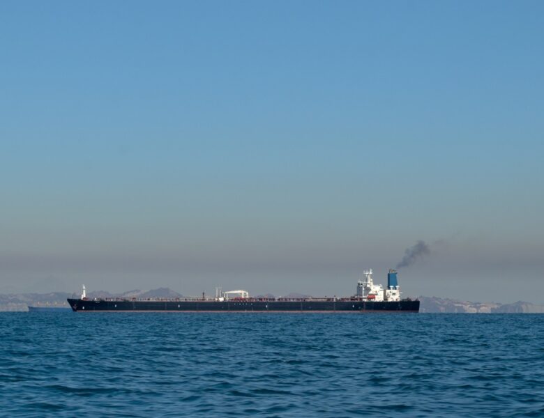 Пакистанський танкер пройшов Ормузьку протоку