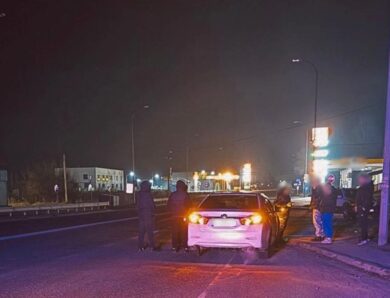 Під Києвом поліцейський збив 20-річну дівчину на переході