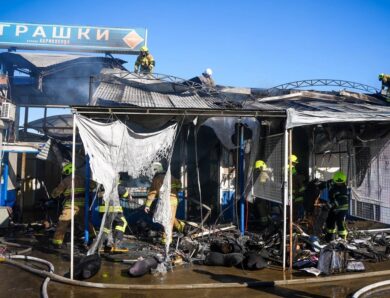 Під Одесою горів ринок Сьомий кілометр