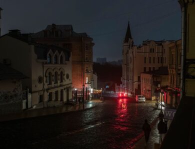 По всій Україні відкновили відключення світла