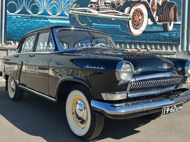 Показано унікальну київську Волгу для КДБ