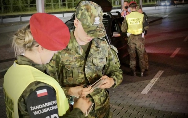 Польща продовжила контроль на кордонах з ФРН та Литвою