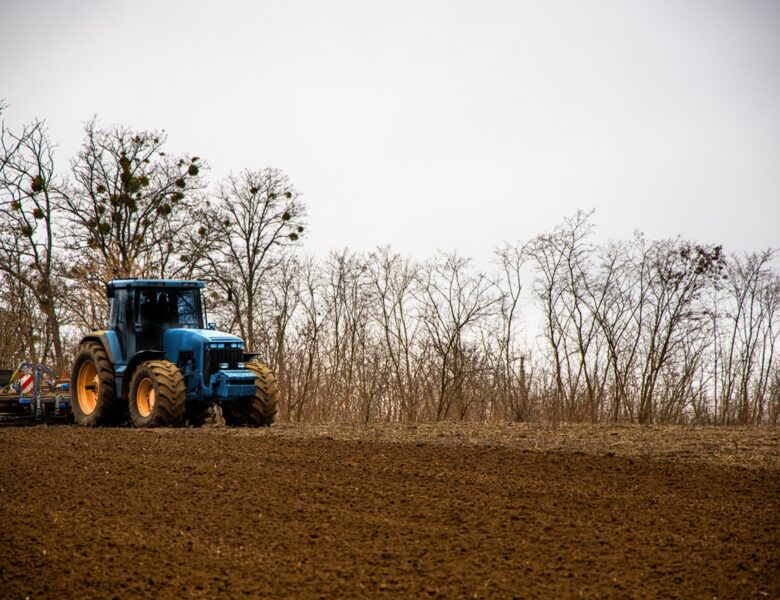 Посівна в Україні стартує із затримкою