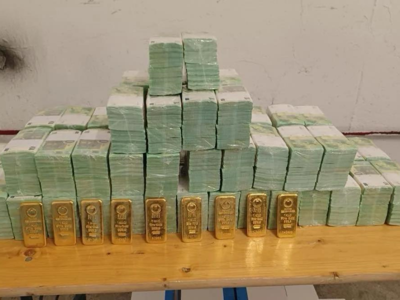 Постріл собі в ногу: що чекає на Орбана після крадіжки грошей Ощадбанку