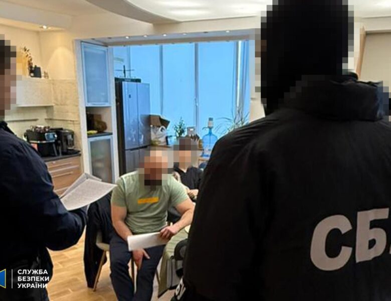 Продали “документів” на 17 млн: викрито схему легалізації іноземців у ЄС