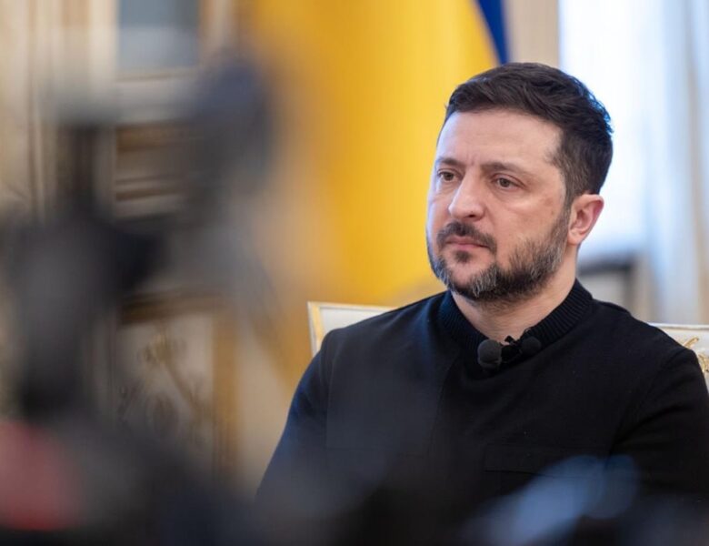 Путін не отримає подарунків – Зеленський