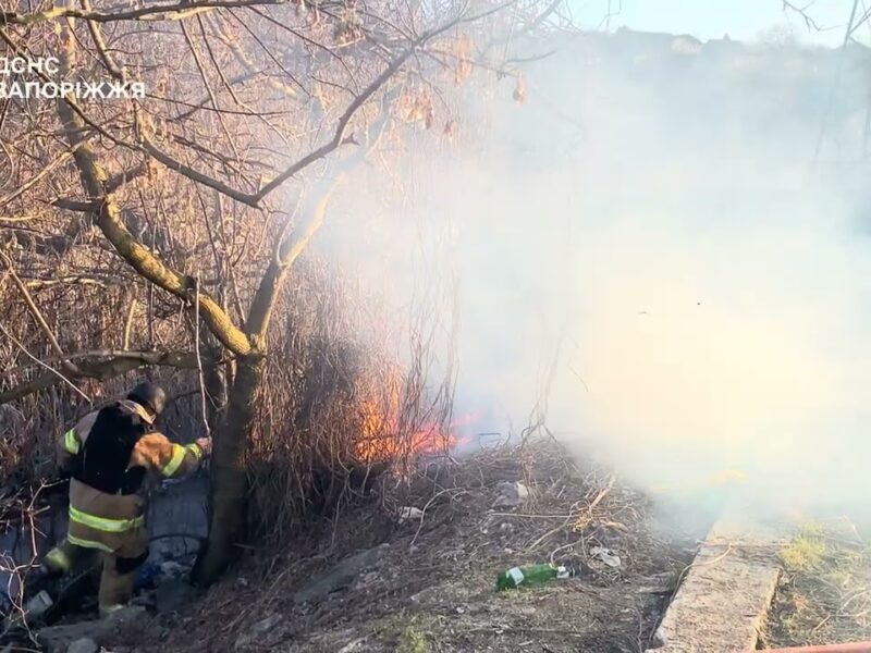 Запоріжжя під авіаударом: 12 постраждалих, серед них діти