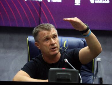 Ребров прокоментував інформацію про новий контракт