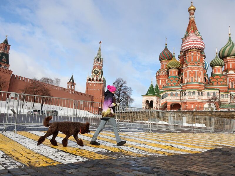 Рекордна кількість росіян виступає за мирні переговори – опитування