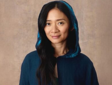 Режисерка Хлої Чжао відкрила збір для порятунку тварин в Україні