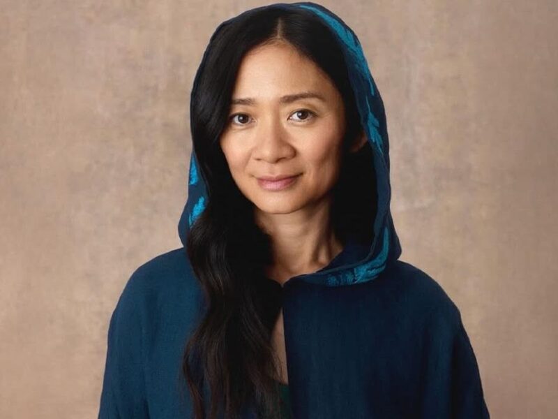 Режисерка Хлої Чжао відкрила збір для порятунку тварин в Україні