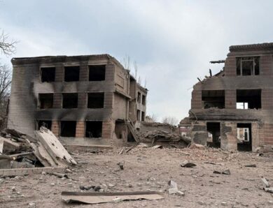 РФ ударила по Слов’янську: пошкоджено єдиний на Донеччині пологовий будинок