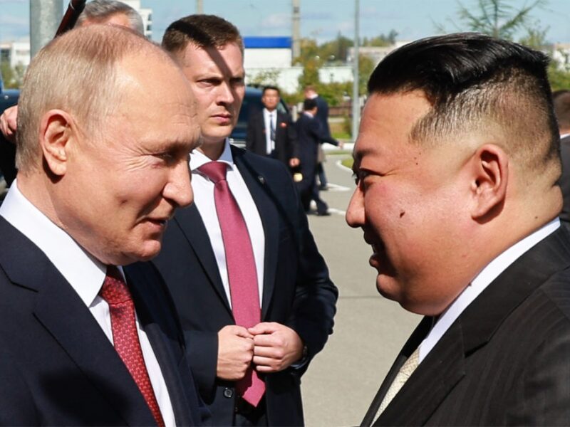 Росія почала завозити лікарів із Північної Кореї