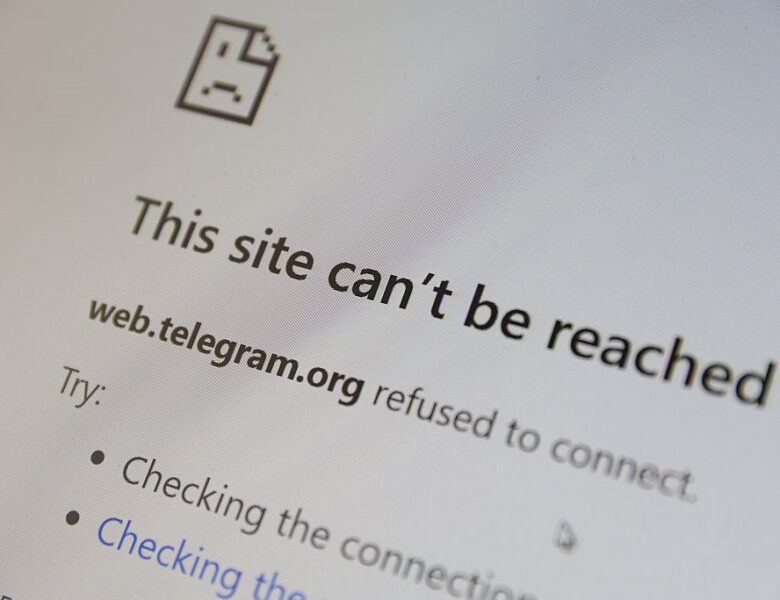 Росіяни повертаються до стаціонарних телефонів на тлі блокування Telegram