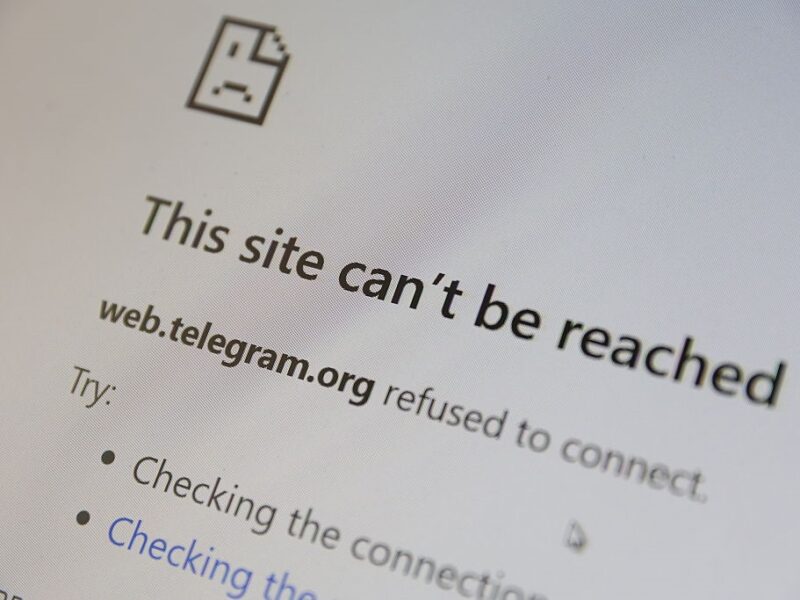 Росіяни повертаються до стаціонарних телефонів на тлі блокування Telegram