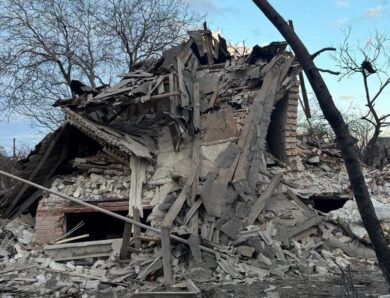 Росіяни скинули три бомби на Слов&rsquo;янськ, є жертви