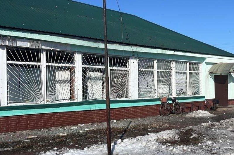 Росіяни вдарили Молнією по магазину на Чернігівщині