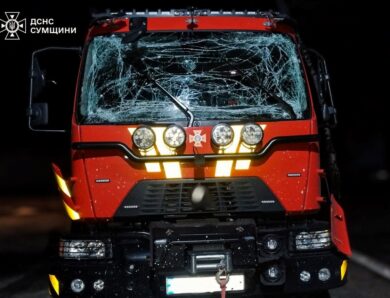 Росіяни вдарили по рятувальниках у Сумах