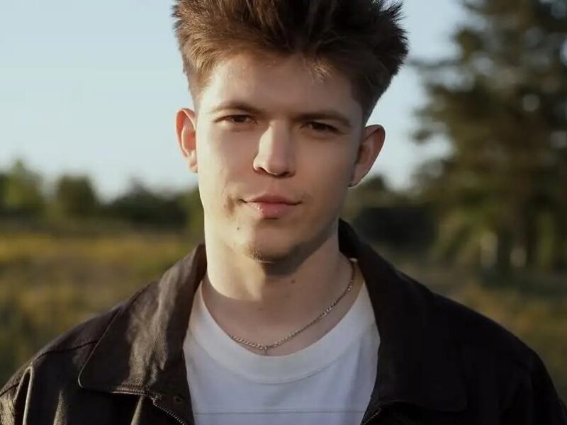 Російський артист вкрав хіт українського DREVO