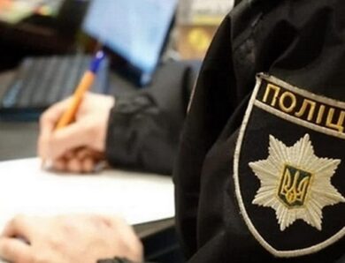 Щонайменше 164 удари ножем: судитимуть чоловіка за вбивство знайомої