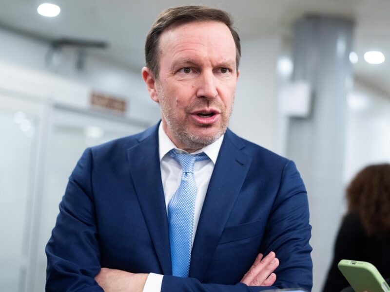 Сенатор США: Трамп втратив контроль над війною