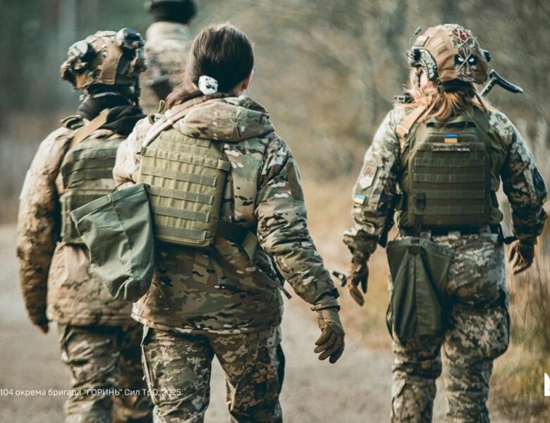 Сирський назвав кількість жінок у ЗСУ