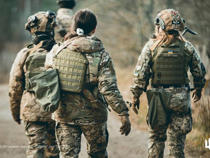 Сирський назвав кількість жінок у ЗСУ