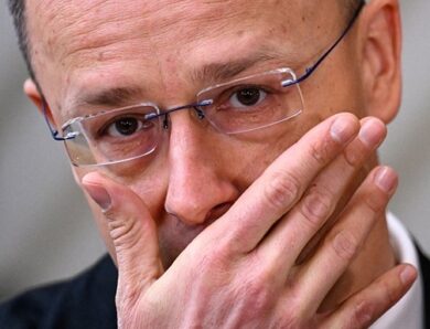 Сіярто: Затримання українських коштів &ndash; питання національної безпеки