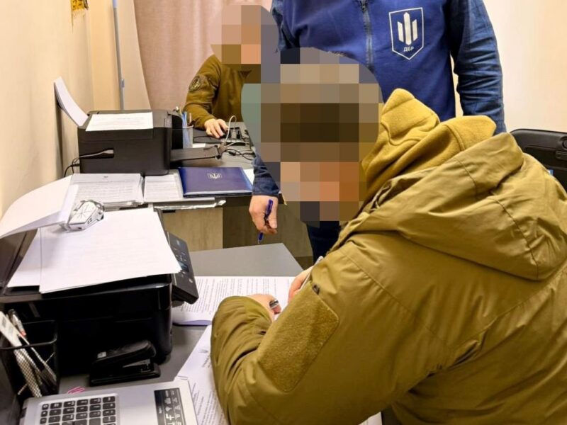 Слідчий з Хмельницького привласнив 2,5 млн гривень арештованих грошей