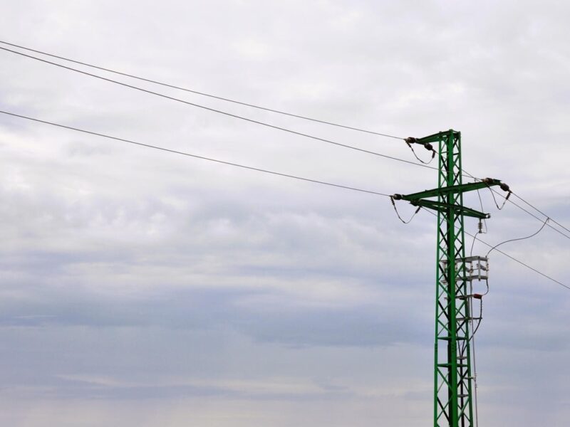 Словаччина офіційно заявила Україні про зупинку аварійної енергодопомоги