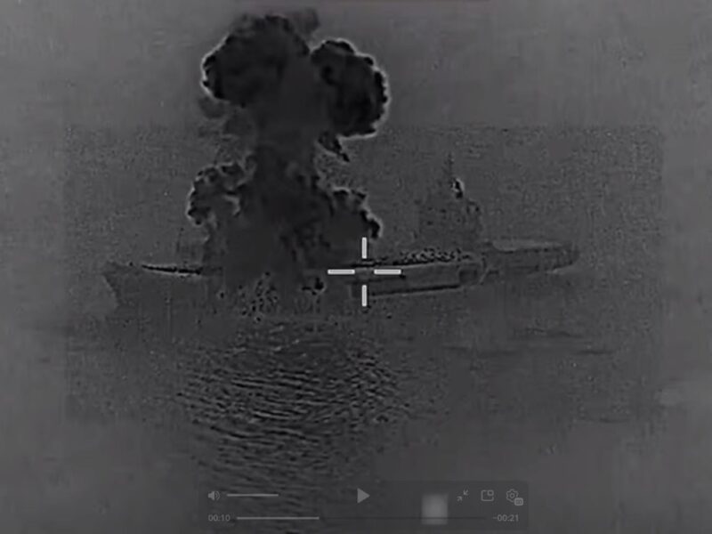 США показали знищення найбільшого корабля Ірану