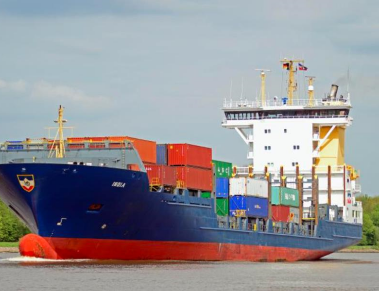 США виключили три російські судна зі санкційного списку