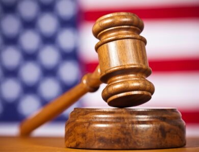 Суд США визнав незаконними скорочення працівників Голосу Америки