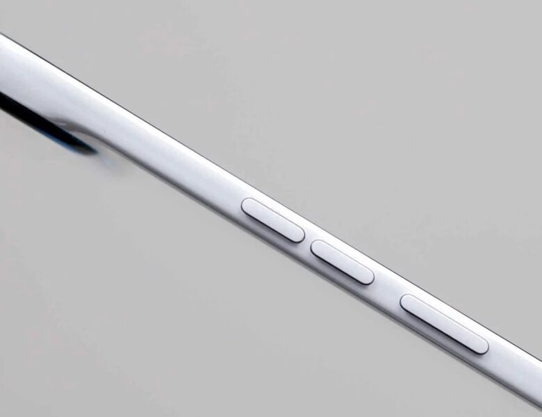 TECNO показала найтонший у світі смартфон Slim 2