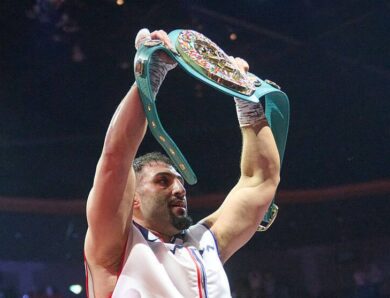 Тимчасовий чемпіон WBC прокоментував відмову Усика від бою