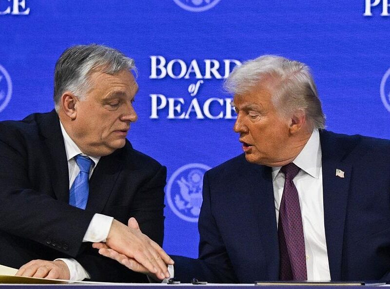 Трамп агітує угорців голосувати на виборах за Орбана