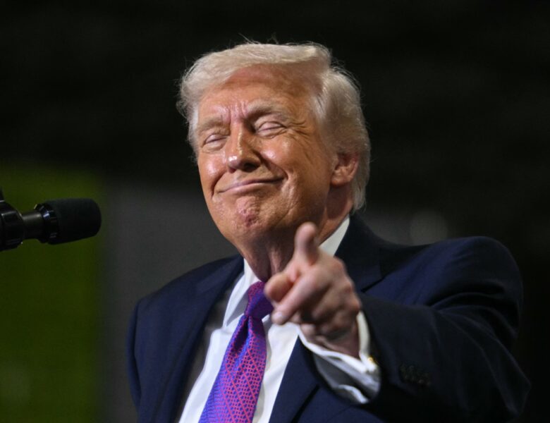 Трамп: Хай інші подбають про Ормузьку протоку