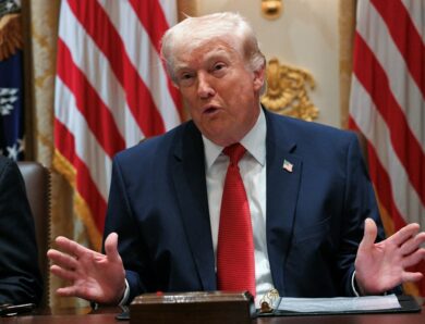 Трамп: Ми можемо захопити нафту в Ірані