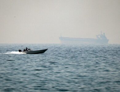 Три китайські судна пройшли Ормузькою протокою