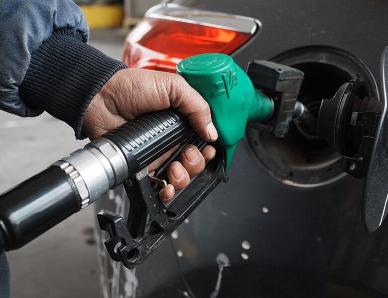 Цінники вже ростуть. Що буде з паливом в Україні