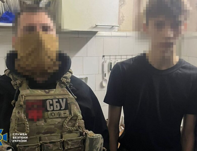 У Дніпрі затримали неповнолітнього, який наводив удари РФ по місту