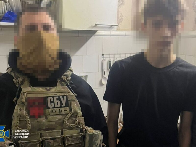 У Дніпрі затримали неповнолітнього, який наводив удари РФ по місту